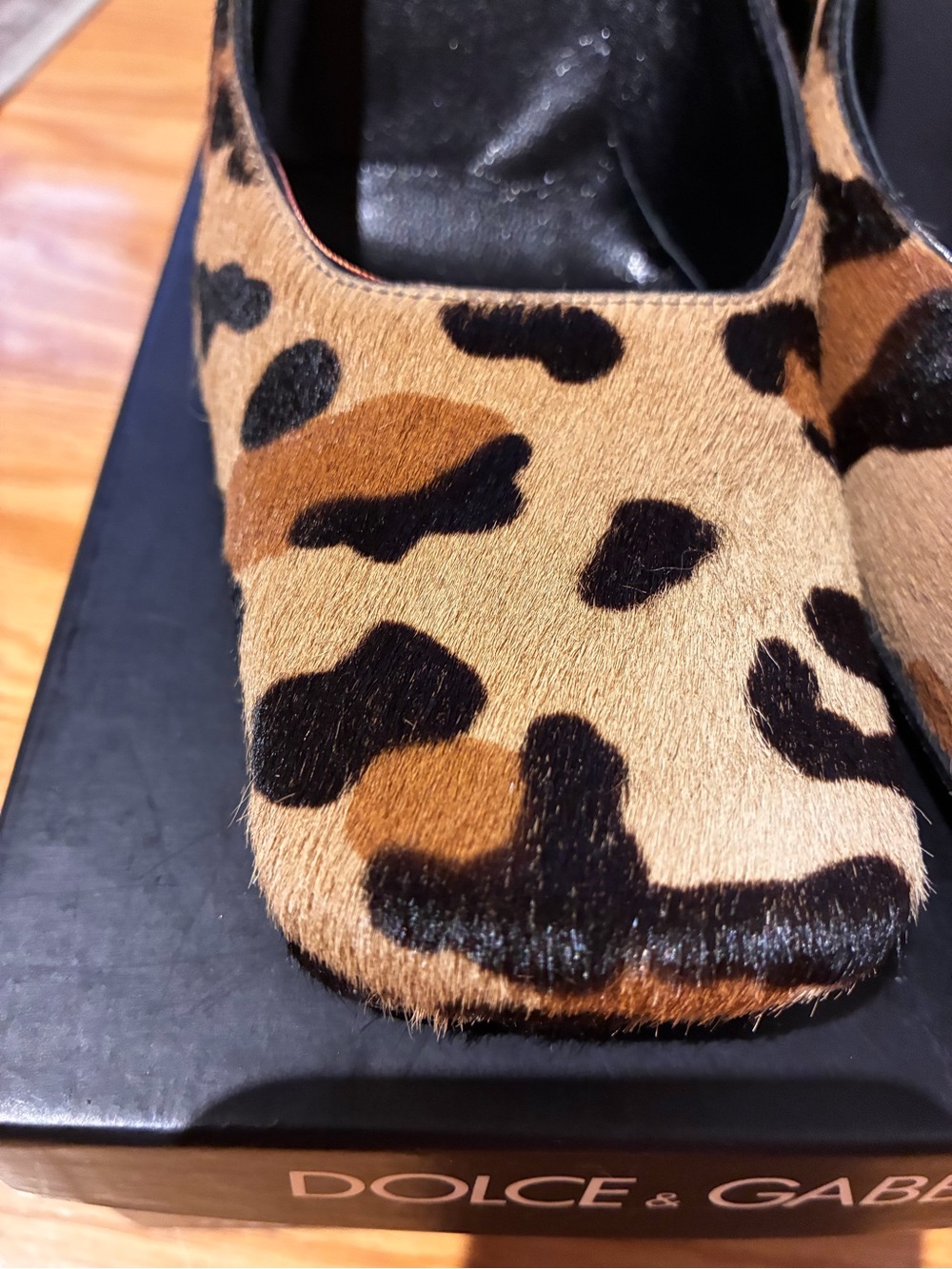 Dolce & Gabbana Leopard Print Block Heel Pumps - Brown & Black - Picture 2 of 7